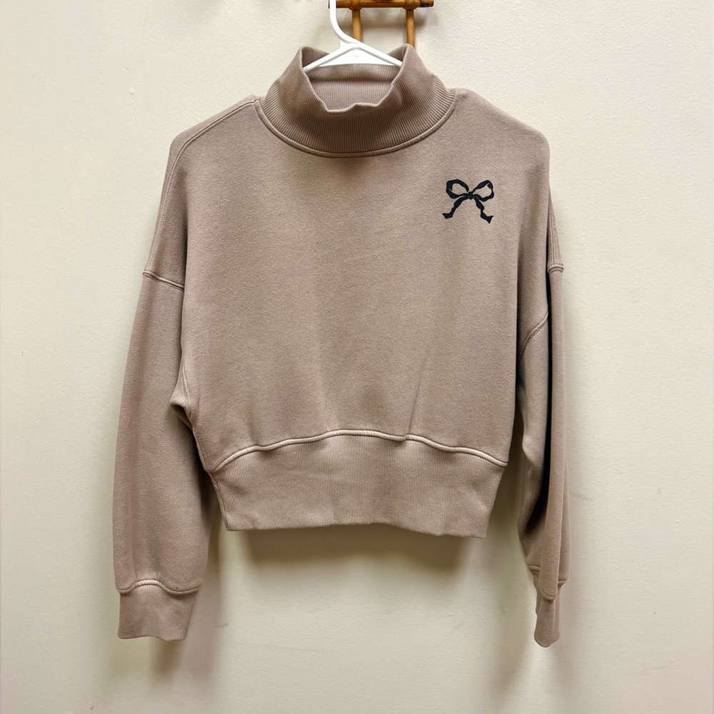 Wild Fable 🎀 Velour Bow Detail Fleece-Lined Mock-Neck Sweatshirt - Picture 2 of 5